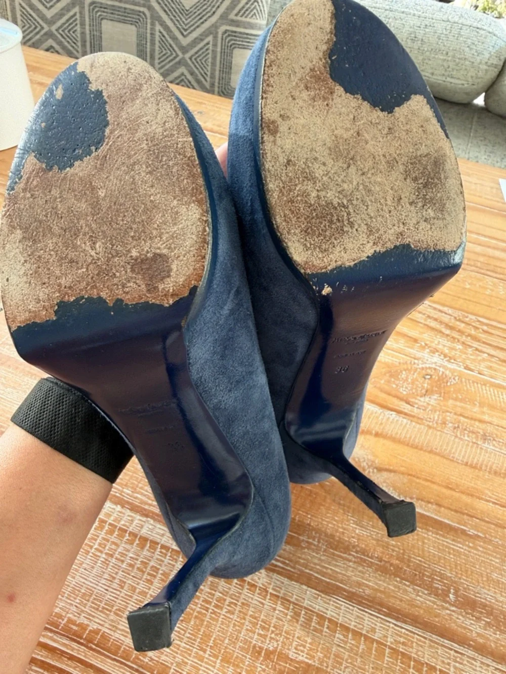 YSL Yves Saint Laurent Navy Suede Platform Pumps | Size 36 - Picture 11 of 11